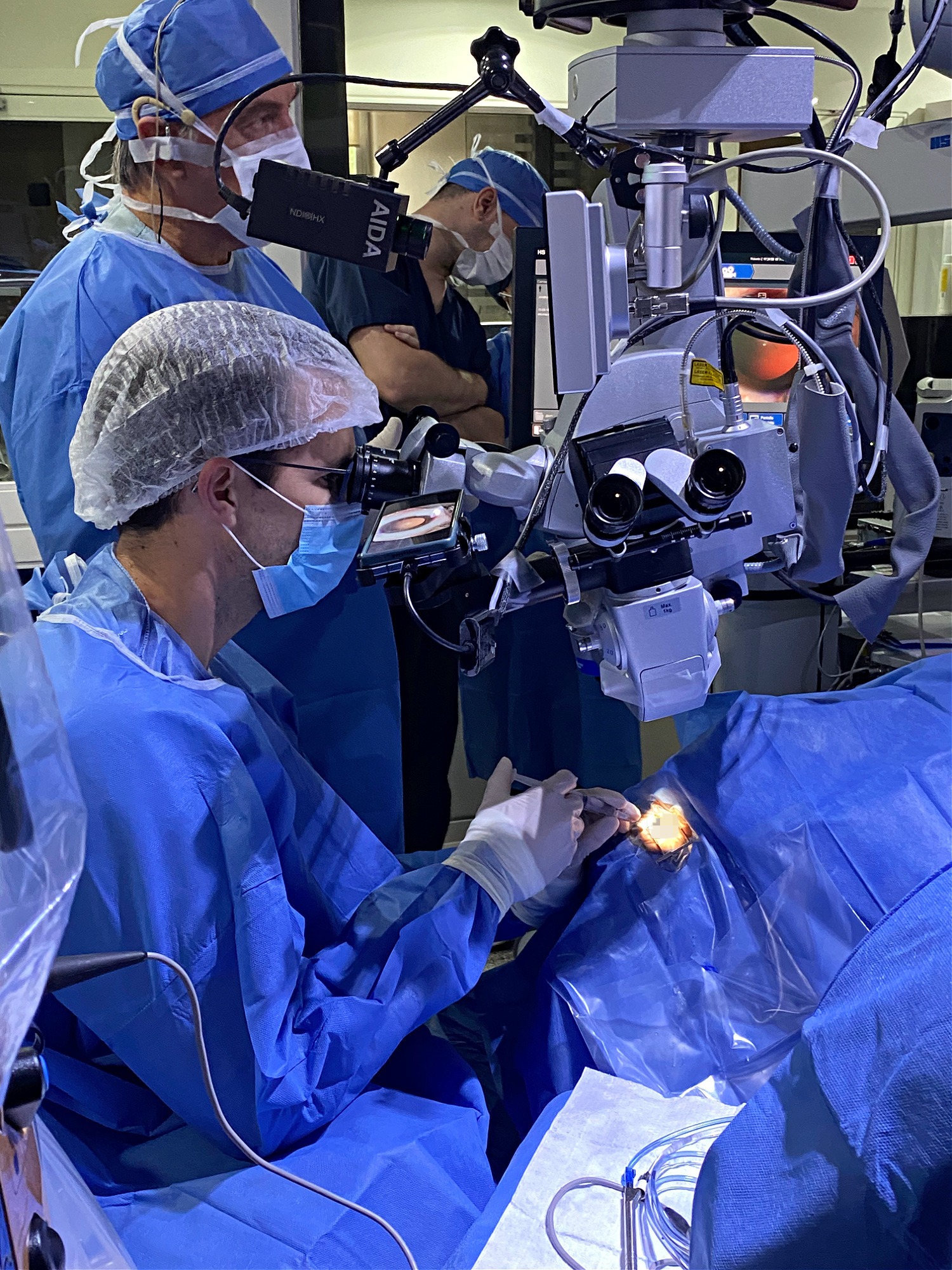 Marietta ophthalmologist Dr. Jordan Stanley performs implantable collamer lens ICL surgery during world-class training at Zaldivar Institute